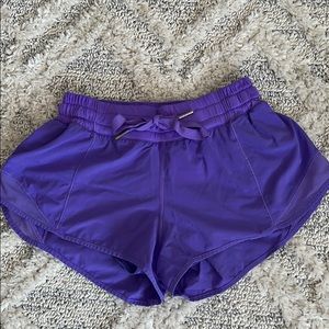 Lululemon Hotty hot shorts